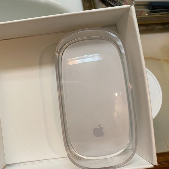 WIRELESS MOUSE - Picture 1 of 3